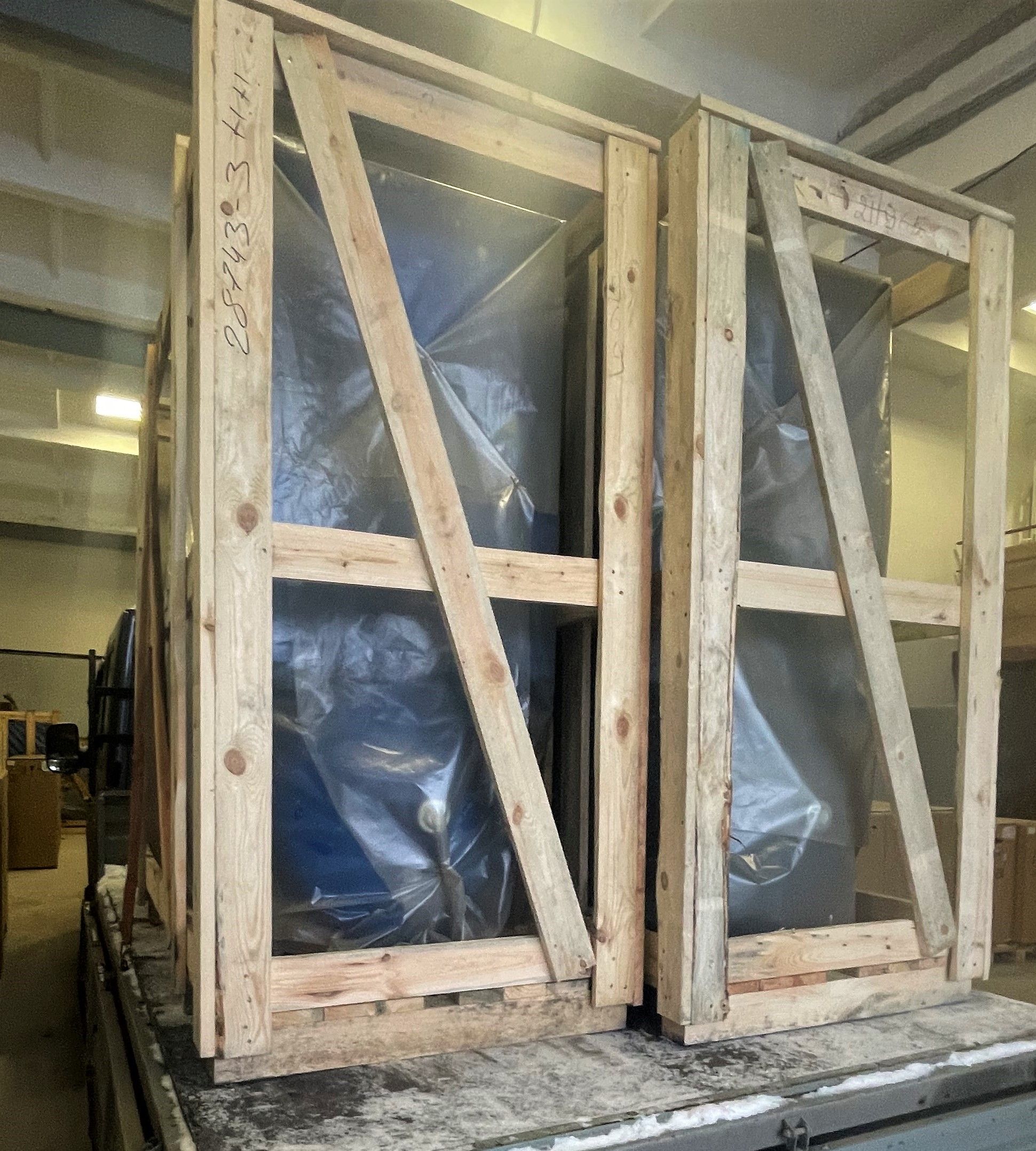 Отгрузка дилеру 2 винтовых компрессора Remeza ВК20Е-15-500Д 