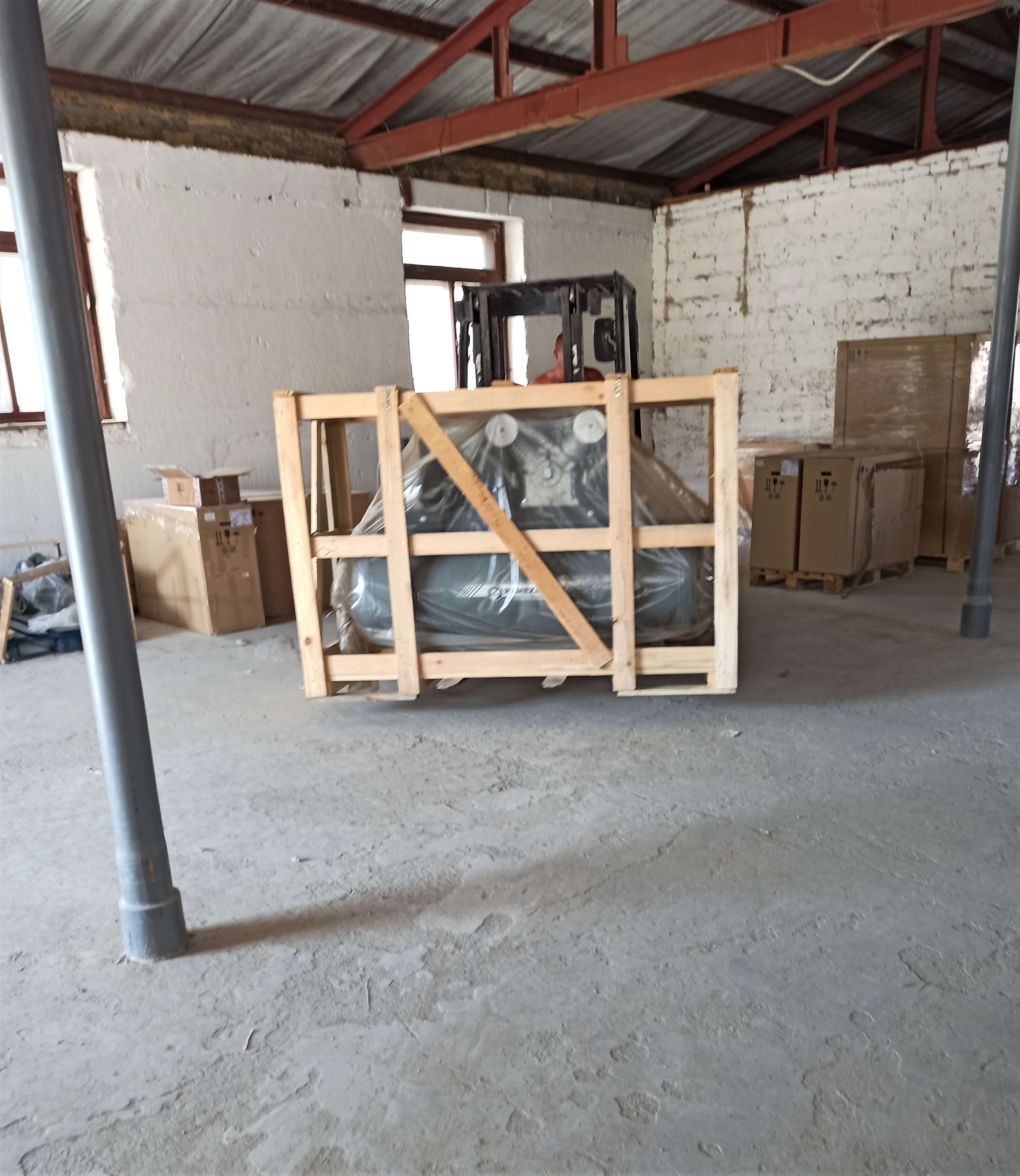 Отгрузка дилеру два поршневых компрессора СБ4/Ф-270.LB75, СБ4/Ф-500.LT100 и ресивер РВ500.16.00