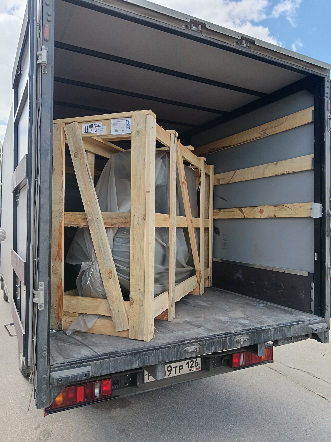 Отгрузка поршневого компрессора Remeza СБ4/Ф-500.LT100/16-7,5 в г. Нижний Новгород